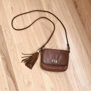 TOMMY HILFIGER Leather Turnlock Crossbody Cognac